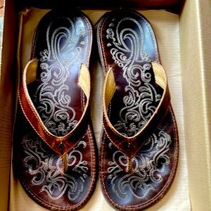 Olukai Paniolo flip flops